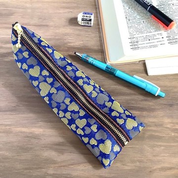 【藍銅礦 金色愛心圖案】榻榻米邊飾 四面體筆袋 藍色 金色 帥氣