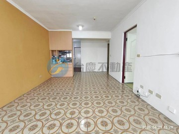 周遭生活機能佳-鳳山區海洋商圈|3房2衛浴|公寓｜高雄市鳳山區新昌街