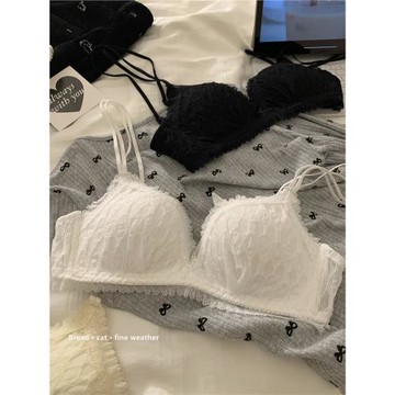 "撩動心弦"【甜漫花海】法式蕾絲內衣少女無鋼圈小胸聚攏女生文胸