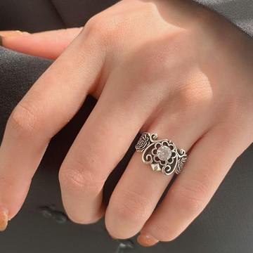 4.12小寶S925純銀白色圓鋯花朵愛心戒指女輕奢小眾設計高級冷淡風