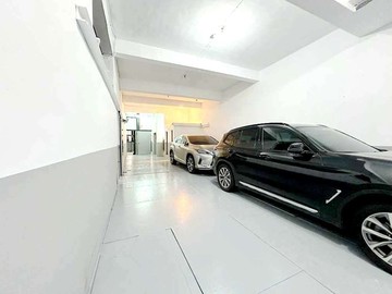 近頭前國小｜化成路｜8米活巷｜電梯透天廠房~獨家｜新北市新莊區化成路