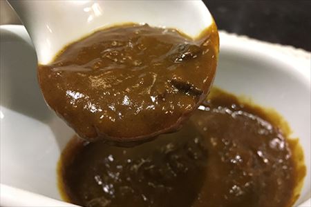 九州ご当地カレー佐賀牛ひき肉カレー180g×4、博多和牛カレー、長崎本鮪カレー、黒豚ポークソテーカレー、古処鶏和風カレー各180g×2(合計2.16kg)