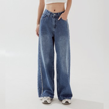 QUEENSHOP_F 女裝 拼接設計直筒牛仔褲 S/M/L/XL 現+預 【04011843】