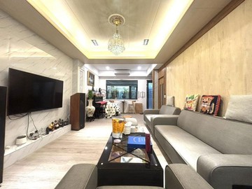 桃園雙寶爸~忠孝路近內壢高中屋況佳挑高美別墅｜桃園市中壢區忠孝路