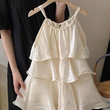 mori🎀mori女童吊帶連衣裙夏女童小衆法式珠光蛋糕連衣裙荷葉邊掛脖連衣裙