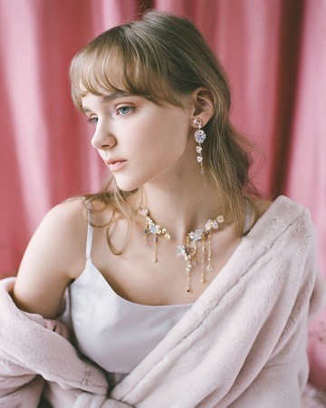 圓暮繁花金屬頸圈連可拆式花環吊墜