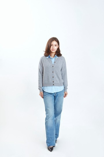 ALÉM - 100% 純羊絨經典開襟針織衫 - 淺灰 Light Grey