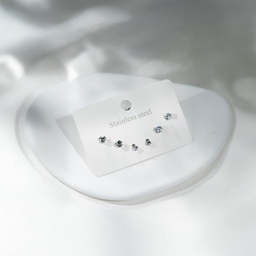 氣質水鑽愛心耳針式耳環組