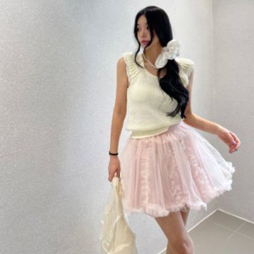 MOCO韓版chic減齡百搭高腰顯瘦A字荷葉滾邊蓬蓬雙層網紗短裙