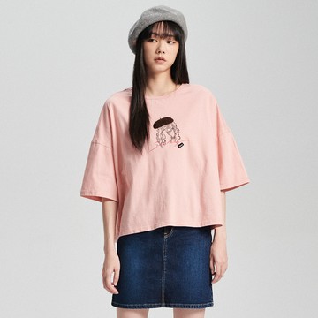 SOMETHING｜女裝｜貝雷帽女孩刺繡短袖T恤