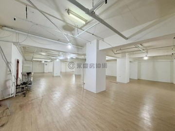 台88頂新特區[翡翠晶鑽]/B1大坪數店鋪｜高雄市鳳山區頂庄路