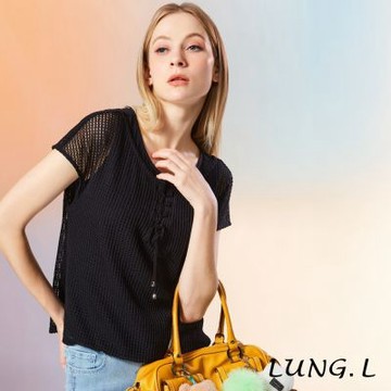 LUNG.L林佳樺 黑色假兩件式鏤空編織綁帶短袖女裝上衣 LU41A