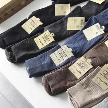 為秋冬而來~男士外貿長襪純棉防臭吸汗透氣運動休閑襪純色長筒襪