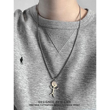 可愛小人物潮項鏈吊墜飾品鈦鋼個性蛇骨短款衛衣鏈男女氣質風配飾