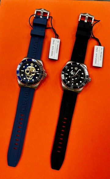 (2色可選)(Little bee小蜜蜂精品)Philipp Plein PP 石英錶 骷髏水鬼橡膠錶 原價20000