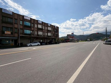 馬賽新市鎮\近交流道25米路上大坪數店面｜宜蘭縣蘇澳鎮馬賽路