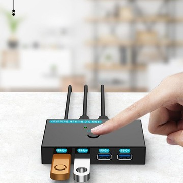 {保固一年}SGEYR USB共享KVM切換器2進4出 兩個主機共享鍵鼠打印機usb分線器