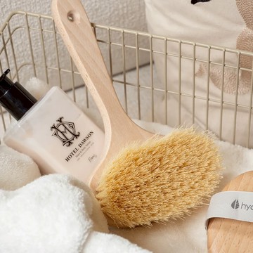 英國 Hydréa 專業按摩美膚長柄刷