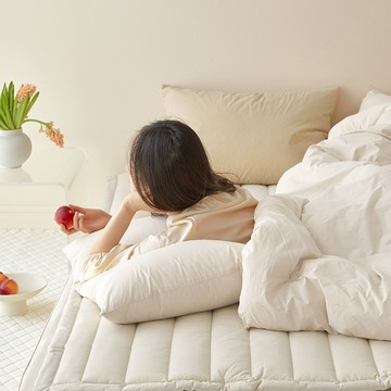 Matilla Doze 60支高密度純棉四季被  200 x 150cm  奶油色