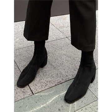 履約~絨面瘦瘦靴女秋冬單靴方頭粗跟彈力靴平底低跟套筒短靴黑色