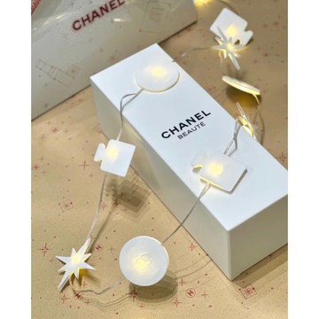 Chanel 香奈兒限量燈飾《小乖小舖》