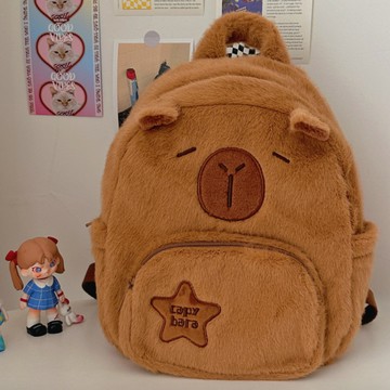 贈送隨機永生花【家寵LOVEHOME】 LOVEHOME 水豚君卡皮巴拉後背包 可愛毛絨後背包