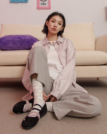 透膚鏤空緹花長襪(兩色)