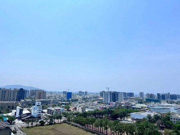 高大特區｜芳崗河左岸遠眺後勁溪~4房平車｜高雄市楠梓區援中路