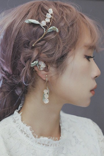 森白 鈴蘭花樹脂髮夾 耳環 耳夾 不對稱設計