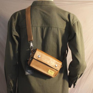 threebox斜挎包潮牌軟皮男士背包小包男簡約單肩包休閑挎包手機包