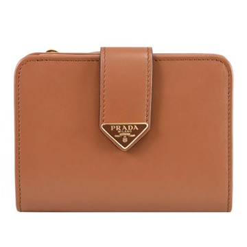 PRADA 1ML018 品牌三角LOGO金屬扣式零錢中短夾.咖色
