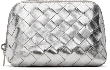Bottega Veneta 银色小号 Intrecciato Half-Moon 化妆包