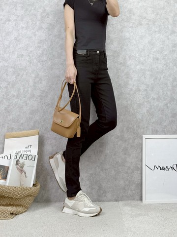 低調有感的修身力♡剛剛好的包覆感窄管褲 ️搶手貨️