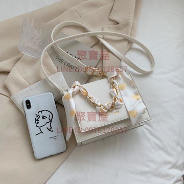 單肩斜跨包網紅洋氣小方包流行高級感小包包女潮時尚百搭女包新款【聚寶屋】