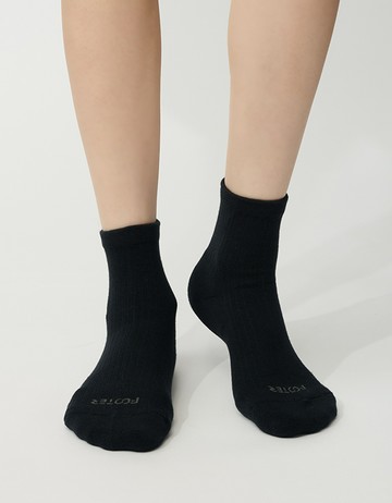 復古直線條微分子薄襪- 黑