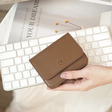 Cony (核桃棕) : 短夾, 皮革錢包, 拉鍊錢包, 柔軟皮革