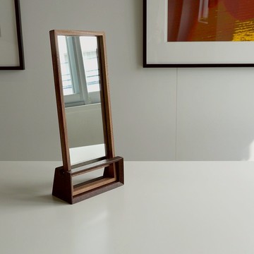 立鏡 / 胡桃木