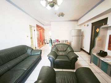 陽明商圈陽明市場旁寧靜社區3+1房美華廈｜高雄市三民區澄明街