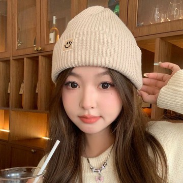 秋冬新款 日系 帽子 可愛笑臉新毛線帽女秋日系冬季保暖潮流百搭護耳黑色針織冷帽  毛帽 針織帽 保暖帽