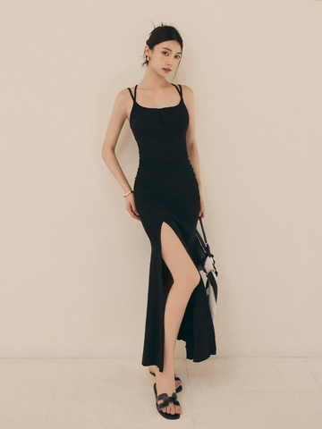 停留在蔚藍海岸的假期；細肩交叉排釦開岔Bra Dress 兩色