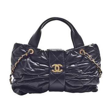 CHANEL 經典雙C LOGO小羊皮蝴蝶結造型手提包/肩背包(黑色)
