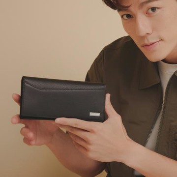 【金安德森】Beau斜切造型單窗翻蓋長夾-碳石黑