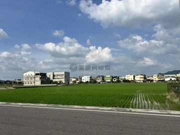 草屯北投埔段碧峰國小旁大面寬農地｜南投縣草屯鎮北投埔段