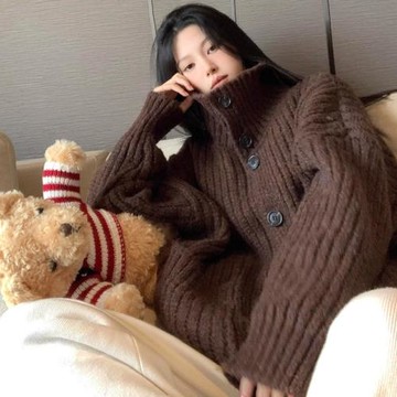 寬松慵懶風咖色高領毛衣外套女秋冬高級感加厚翻領復古針織開衫