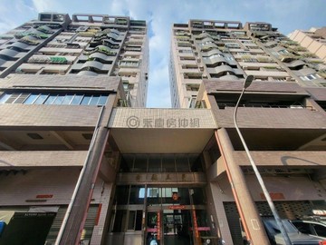 過埤國小三房平車+大露台｜高雄市鳳山區過仁街