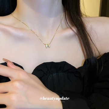 臺灣出貨貝殼鋯石字母項鍊女韓國高級感輕奢鎖骨鏈項墜項飾女