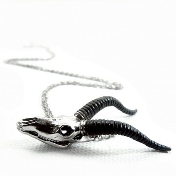 黃道十二宮摩羯座海山羊頭骨白銅和氧化古董色吊墜、搖滾首飾、頭骨首飾、騎自行車的人首飾