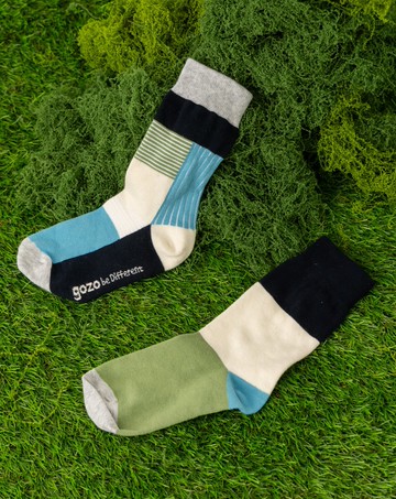 趣味色塊不對稱長襪(兩色)