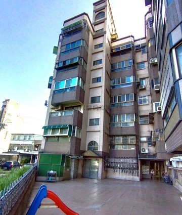 台元商圈(蘋果學苑)朝南黃金透天住店-中正國小｜新竹縣竹北市文化街