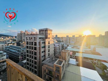 台北國寶黃金地段三房+車位同心圓黃建霖｜新北市鶯歌區中山路